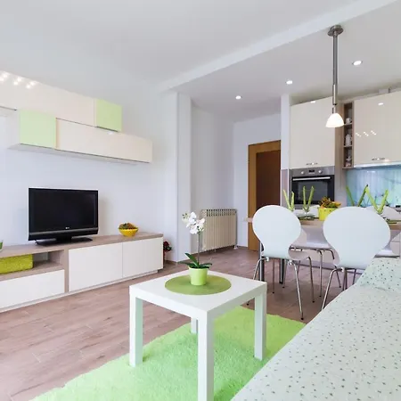 Close To Centre Apartament