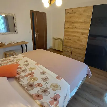 Close To Centre Apartament